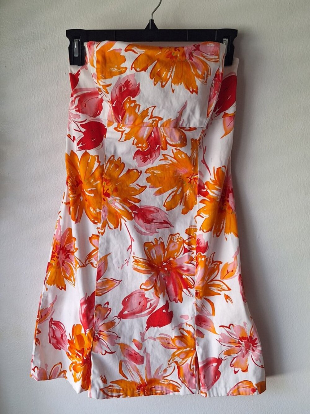 Alyn Paige Strapless Dress 7/8
